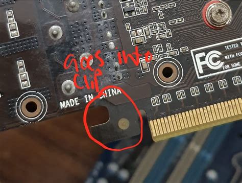 pcie slot lock